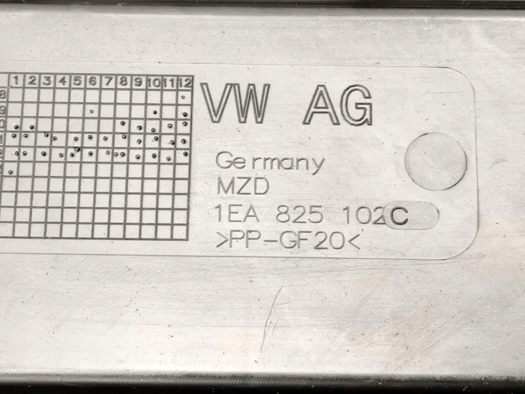 фото №7, Оздоблення підвіска захист плита audi q4 1ea825102d 1ea825102c