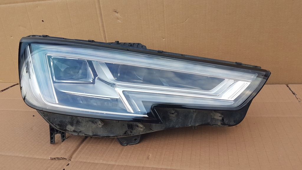 фото №10, Лампа перед правая audi a4 b9 full led 8w0941034