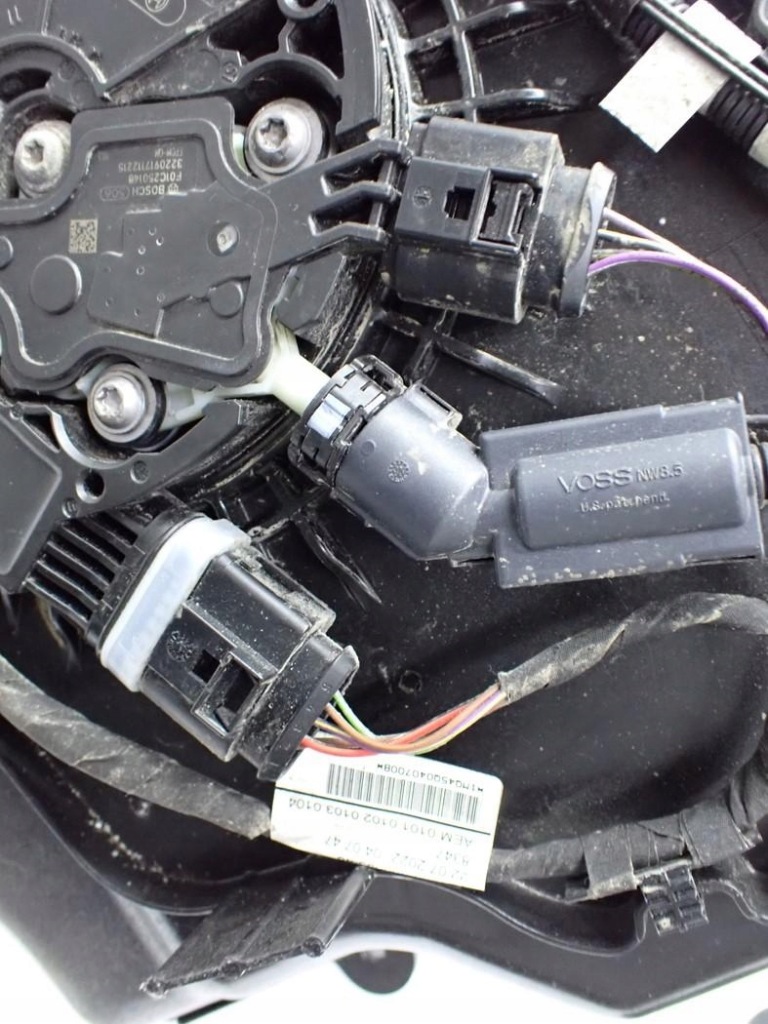 фото №10, Бак adblue насос заливная горловина 5q0131969e оригинал vw golf viii 8 22r