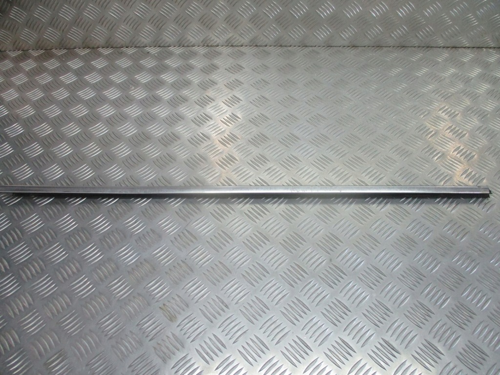 фото №1, Молдинг ущільнювач правий перед renault laguna iii 2.0 dci