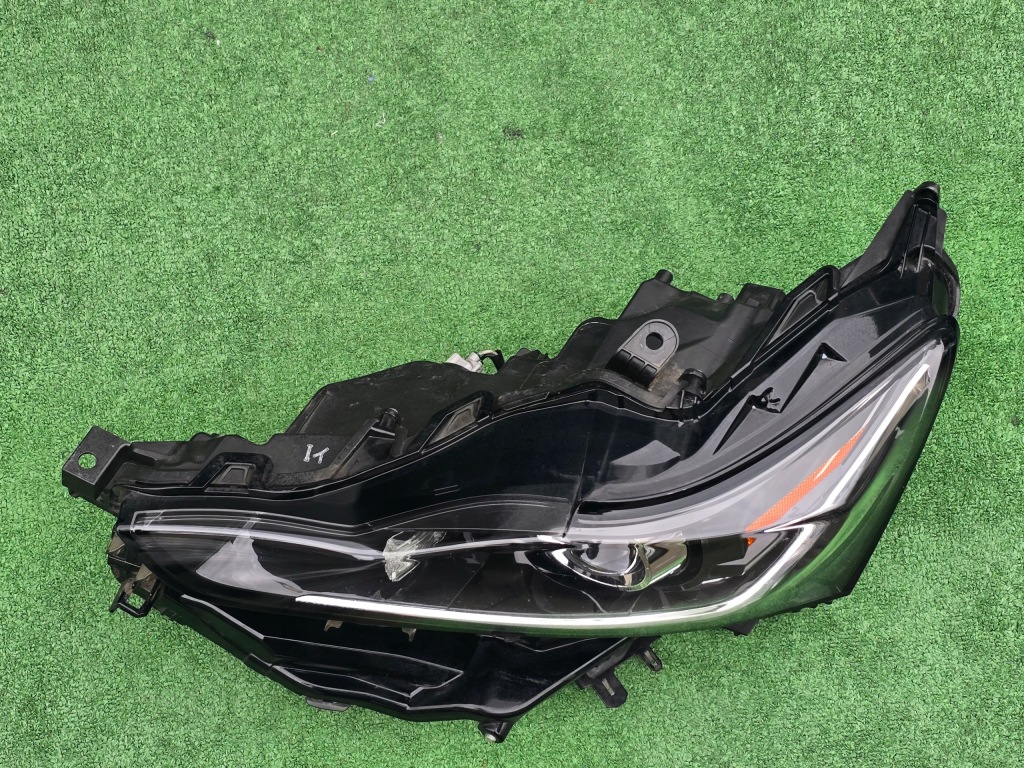 Lexus is 3 3 рестайлинг  full led фара передняя Доставка