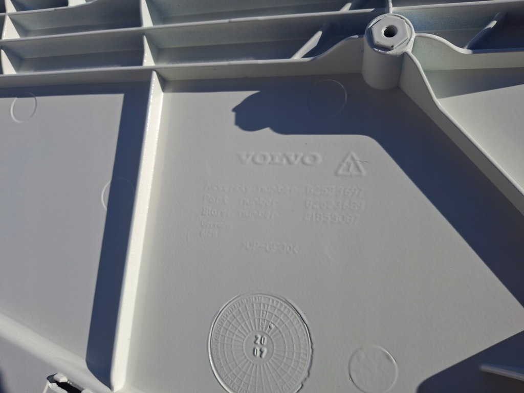 фото №11, Volvo fe euro 6 fl капот решётка радиатора решётка радиатора оригинал 21853087