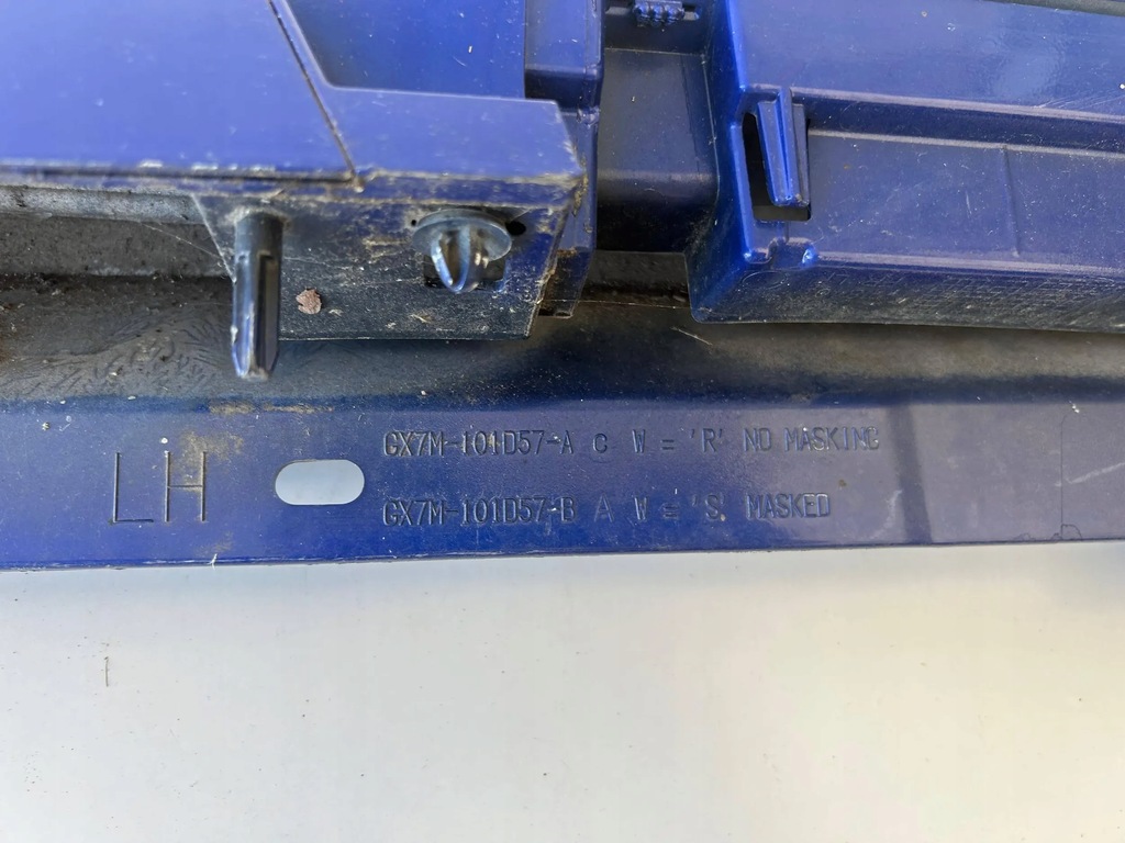 фото №5, Jaguar xe x760 r-sport молдинг порог левая gx7m-101d57 оригинал