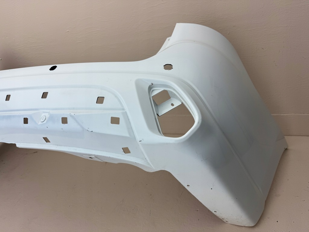 Mitsubishi outlander 3 3 рестайлінг  16r- бампер задні задній 6410c798zz в Україні