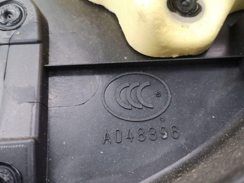 Купити Lexus ct 200h 2012 ліва сторона обшивки / обшивка двері задніх