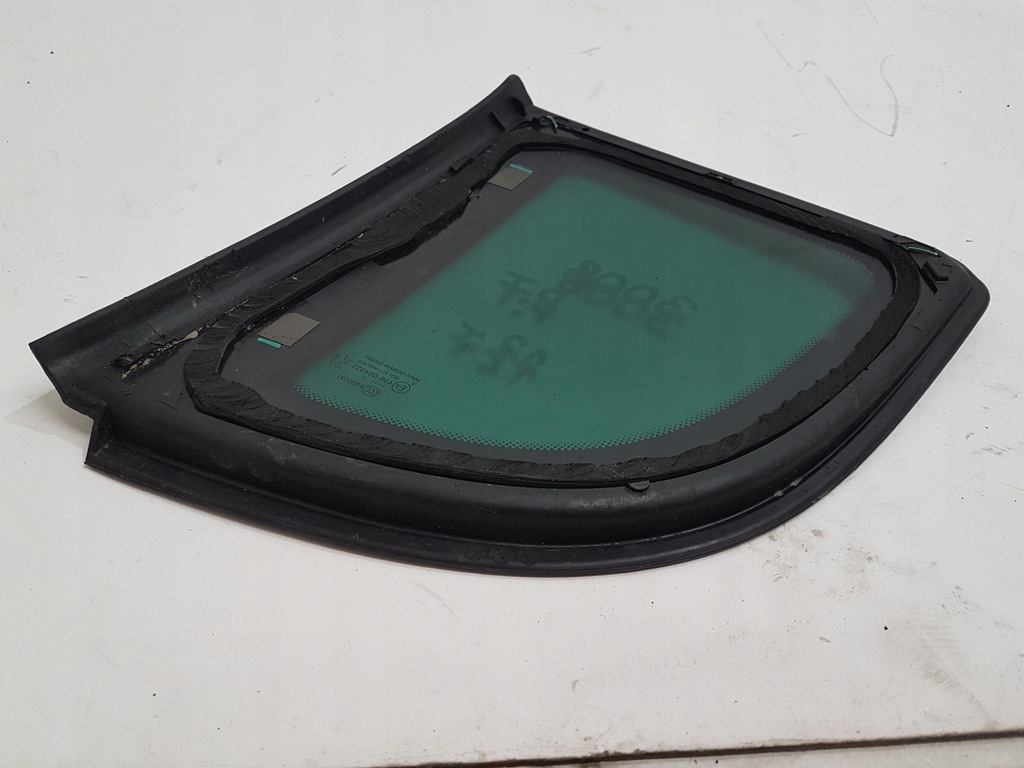 фото №4, Peugeot 3008 i стекло кузовная правый задняя 12r