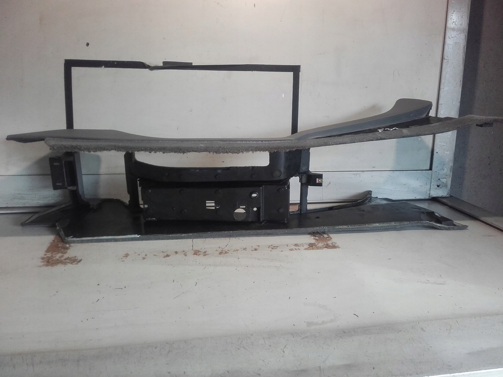 фото №7, Bmw 8 e31 тунель середній uk