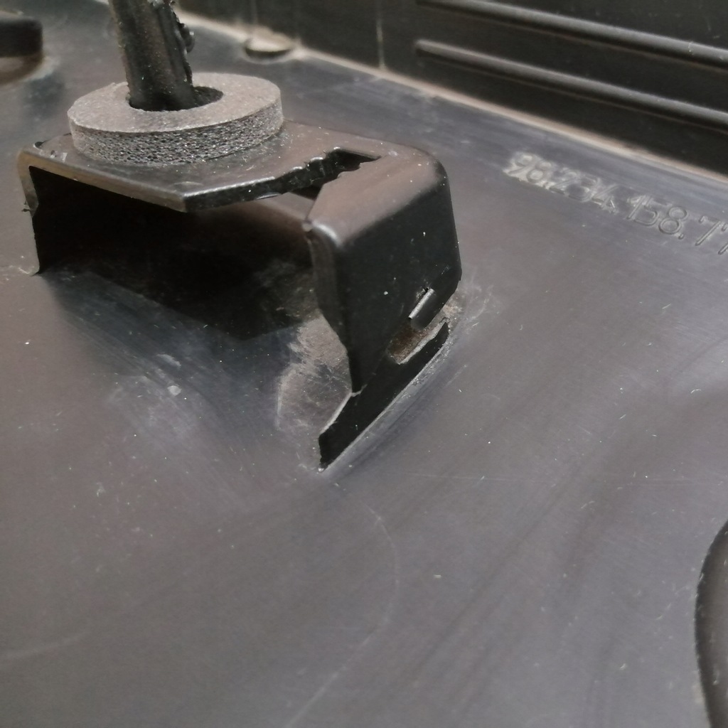 фото №7, Молдинг двері правий задня citroen c4 cactus lift 17-