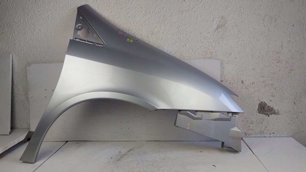 фото №1, Lancia phedra 01- крила правий ezr