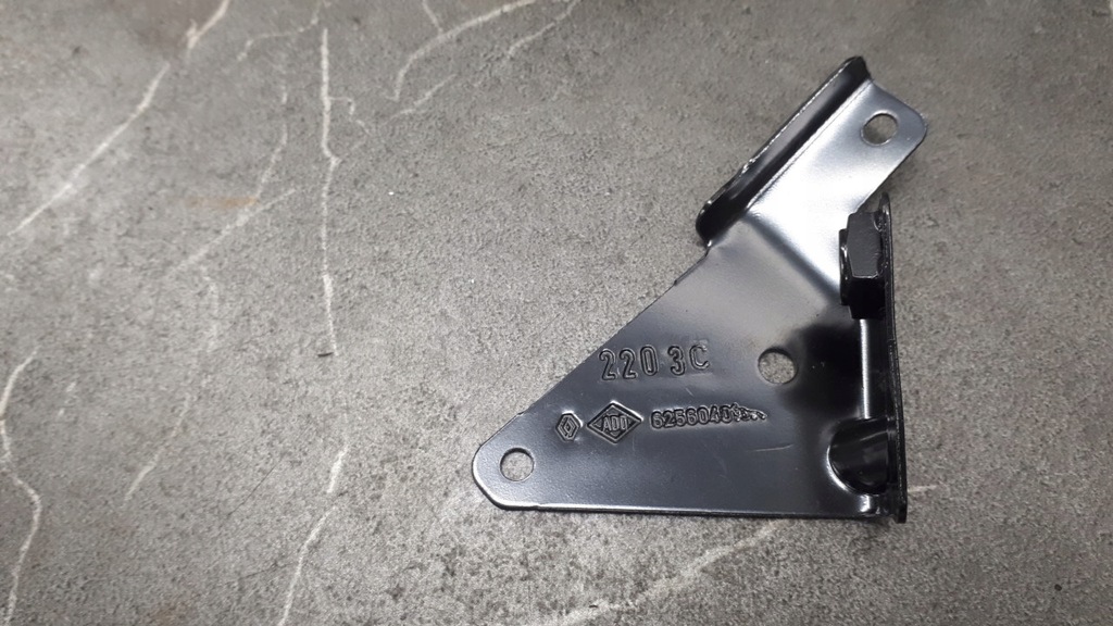 фото №1, 625604013r кронштейн крила правий перед renault clio v