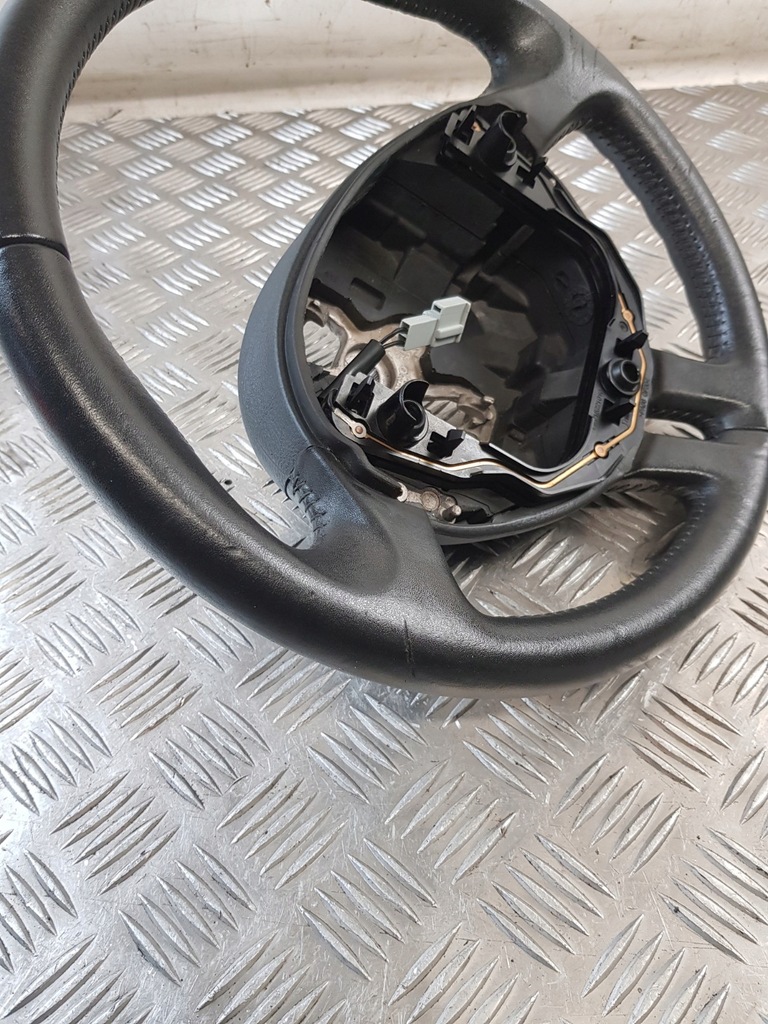 фото №11, Воздуховод 8200344077 renault clio iii 06r-