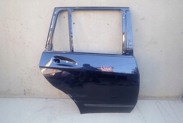 фото №1, Дверь правое задние правый задняя mercedes w204 204 glk