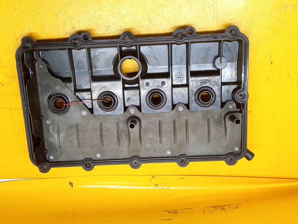 фото №9, Кришка клапанів mondeo mk3 2,0tddi 1c1q6k271ba