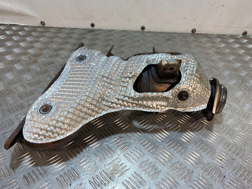 2017 toyota prius xw50 katalizator/dpf at37130 Ціна