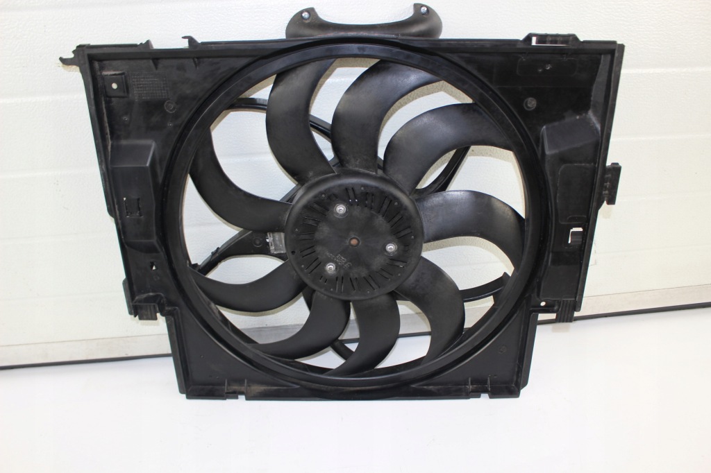 Bmw f20 вентилятор вентилятор радіатора 400w 8641963 Київ