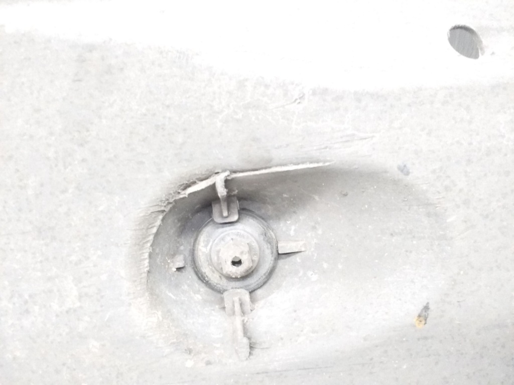 Seat leon 5f 2019 левая сторона накладка боковое  подвеска с Разборки