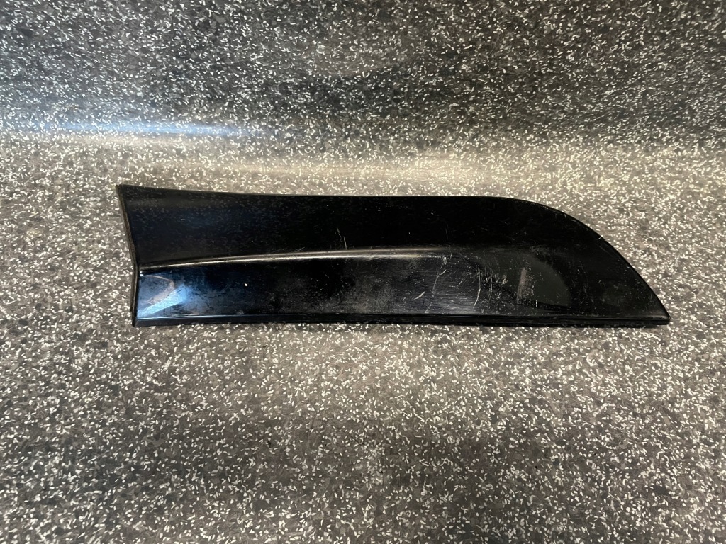 Купить Jeep compas 2 молдинг крышки правый задний  5up28trmac