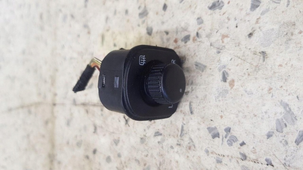 фото №1, Регулювання дзеркал vw golf vi