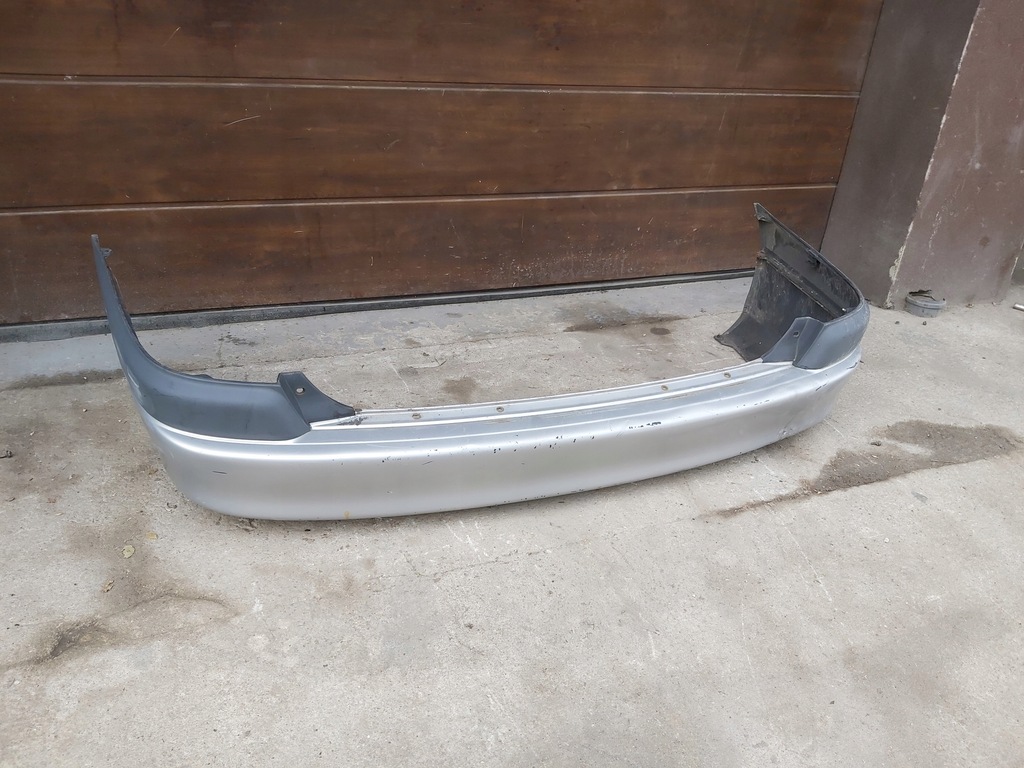 фото №6, Toyota avensis t22 бампер задняя kombi