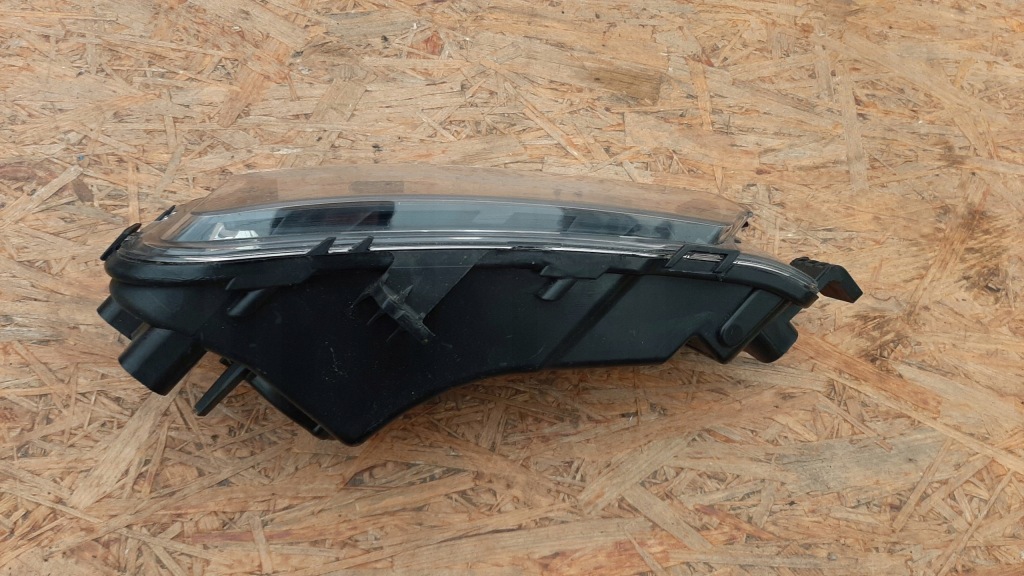 Volkswagen crafter 2 протитуманна фара праві Недорого