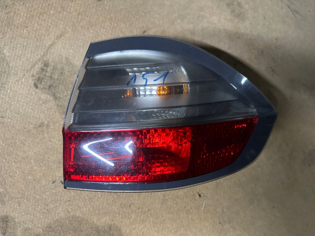 фото №1, Лампа задняя правая w крыло do автомобиля ford s-max mk1