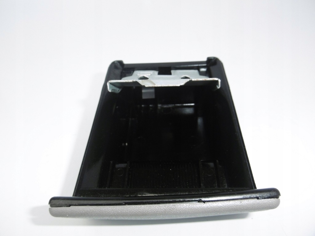 фото №7, Попільничка бардачок nissan almera tino