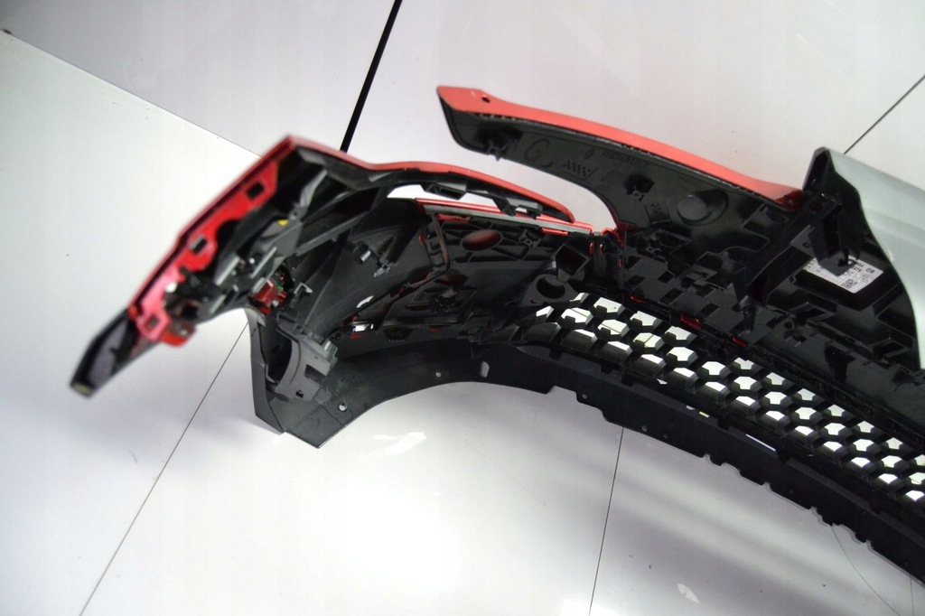 фото №12, Renault megane v 5 e-tech 22-25 бампер капот крила лампа