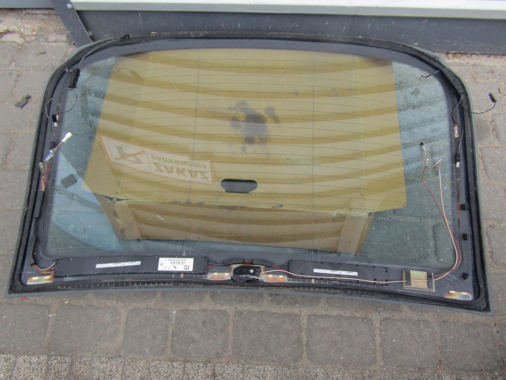 Купити 17 mercedes clk w209 купе скло задня avangarde 2003r sekurit + антена