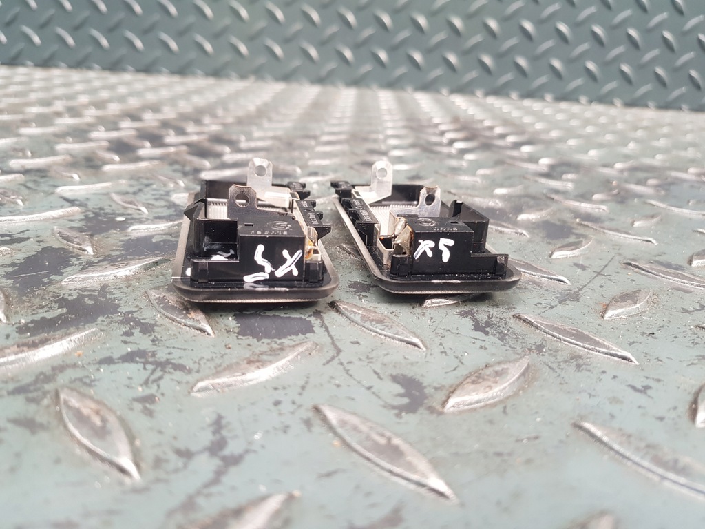 фото №5, Лампа багажника стійка заднього d bmw e53 x5