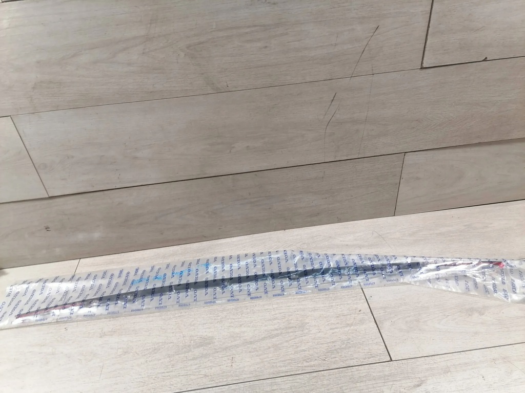 фото №1, 8261. volvo s80 молдинг хром крышка багажника 31278856