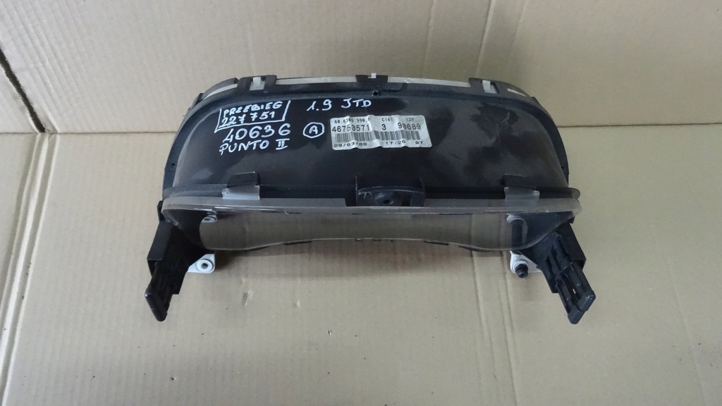 фото №2, Punto 2 ii 1.9d счетчик