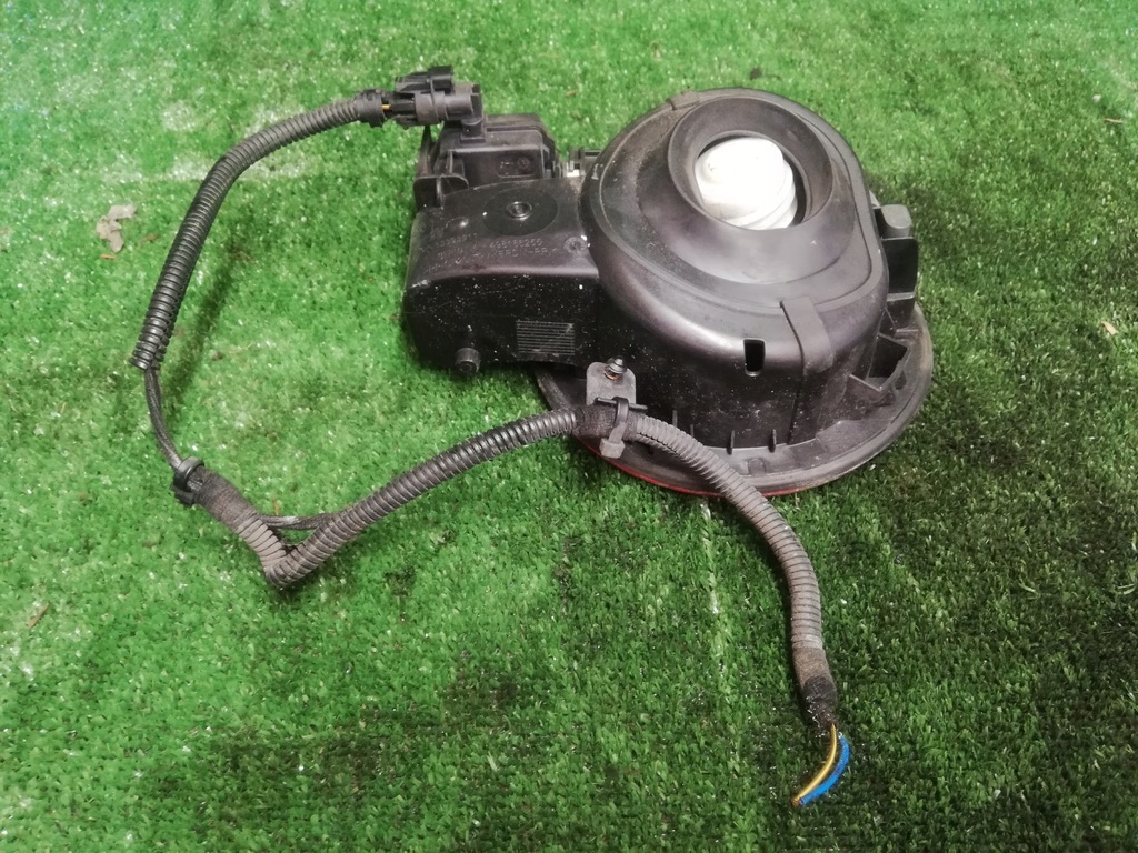 фото №2, Opel astra j gtc кришка заливної пального