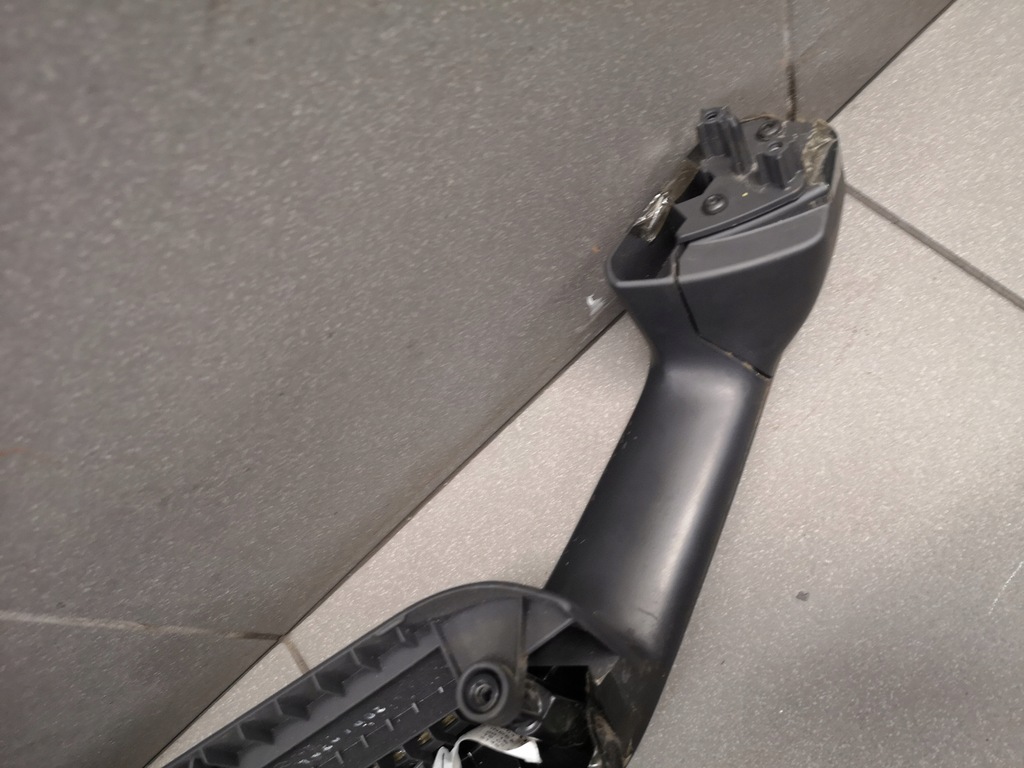 фото №9, Подлокотник обшивка правый перед a8 d3 4e0867174