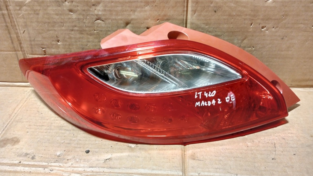 фото №1, Mazda 2 de лампа задня ліва