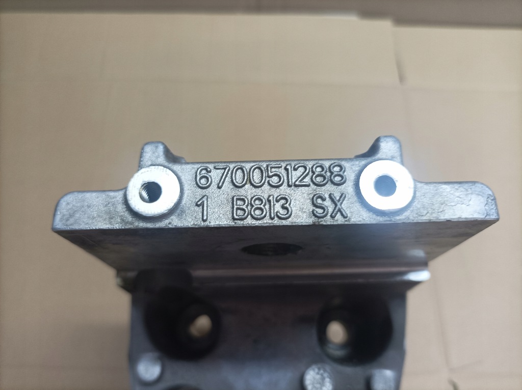 фото №7, Alfa romeo stelvio 2,9 кронштейн двигателя