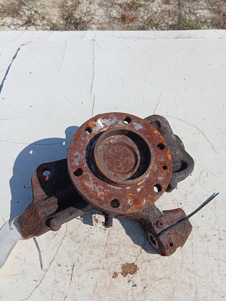 фото №3, Поворотний кулак ступиця перед ліва vw crafter sprinter