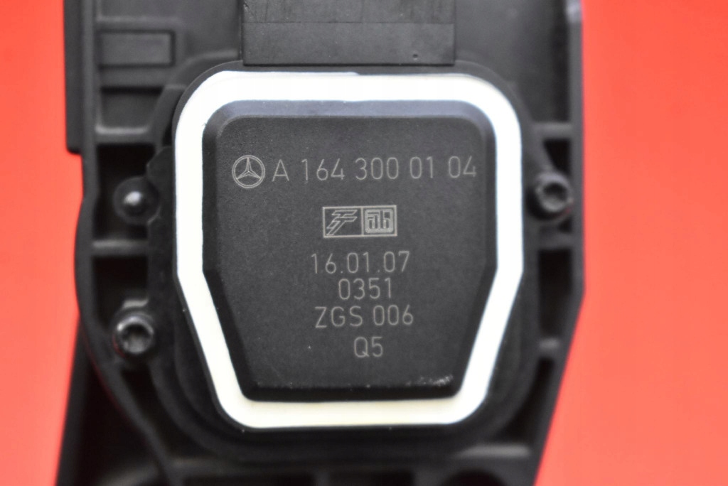 Потенціометр педаль газу eu a1643000104 mercedes ml w164 3.0 cdi 224 km Київ
