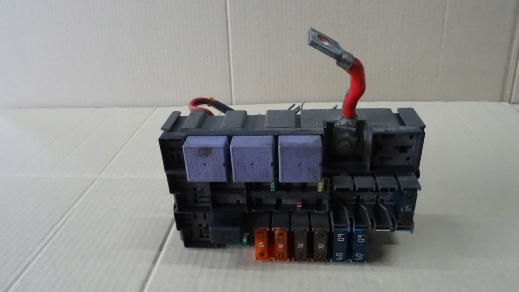 фото №1, Laguna 2 ii 1.8 16v коробка запобіжників