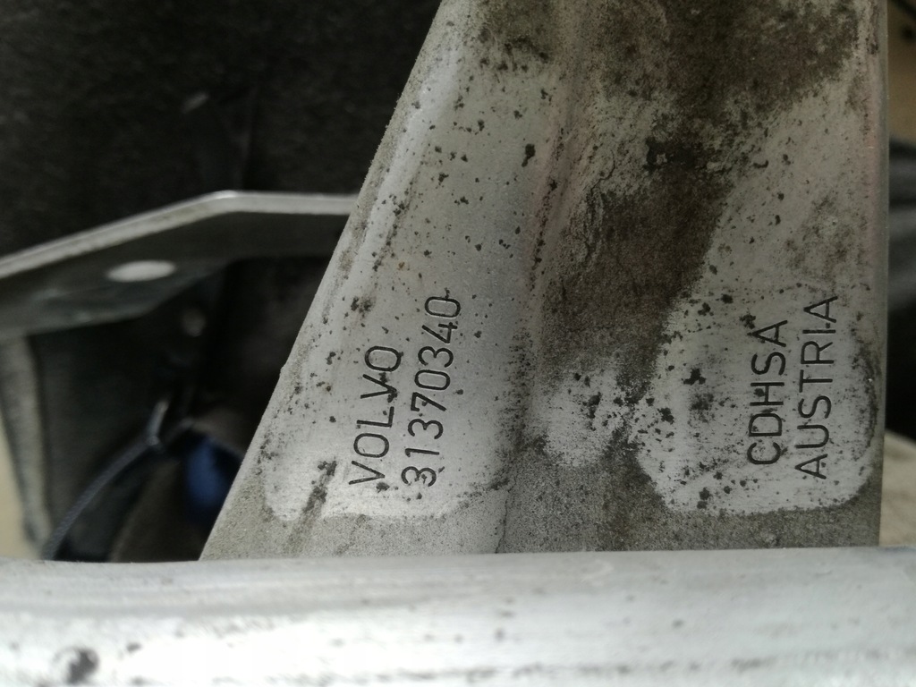 фото №3, Volvo v40 ii шланг труба воздуха 1.6d d2