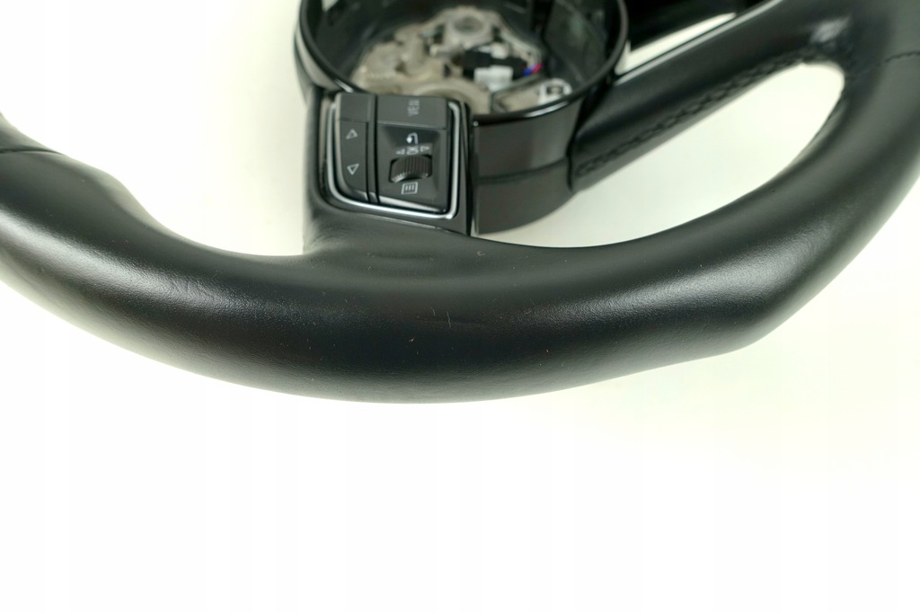 фото №10, Воздуховод кожа кожаный audi a3 8y 82a419091t