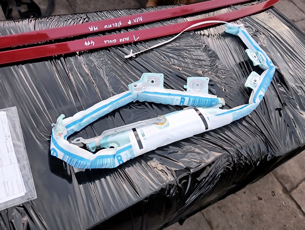 Купить Alfa romeo stelvio шторка безопасности подушка безопасности правая пассажира 00505353400