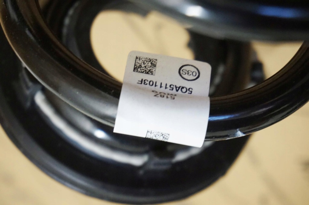 Амортизаторы задняя пружины vw touran 2 5ta 24r 5qa512011br 5qa511103f Киев