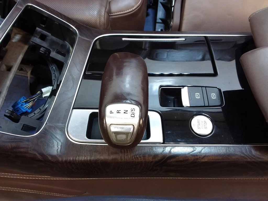 фото №5, Audi a8 d4 long сиденья заднее сиденье кожа салон balao