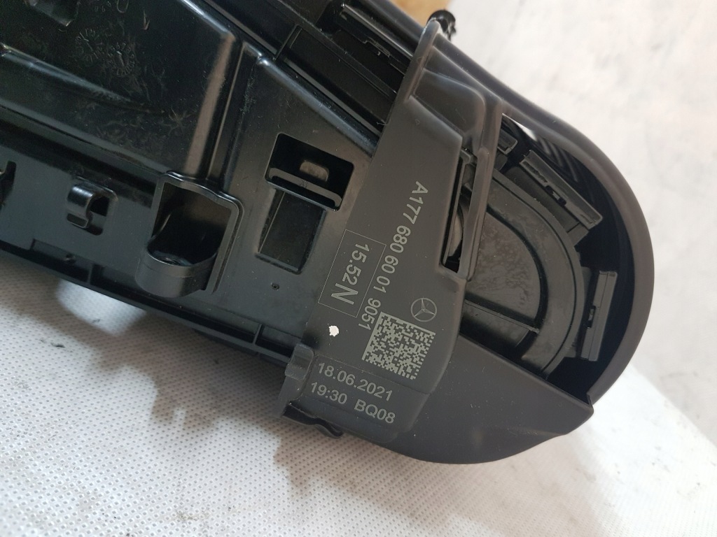 фото №7, Бардачок mecedes eqa gla w177 w118 зарядное устройство индукционная a1776806001