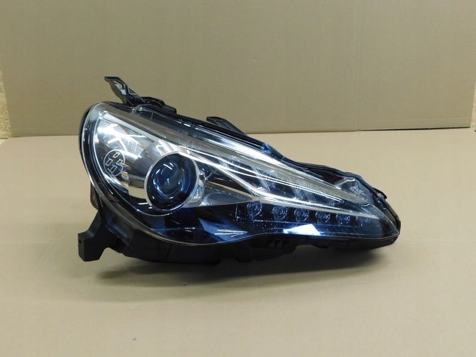 фото №1, Toyota gt86 правая лампа фара lift fu led 2017