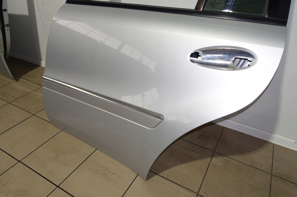 Mercedes w164 gl x164 двері лівий задній задні 775 ліва Зі Шроту