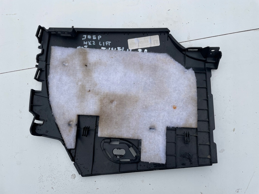 фото №2, Корпус обивка jeep grand cherokee wk2 lift