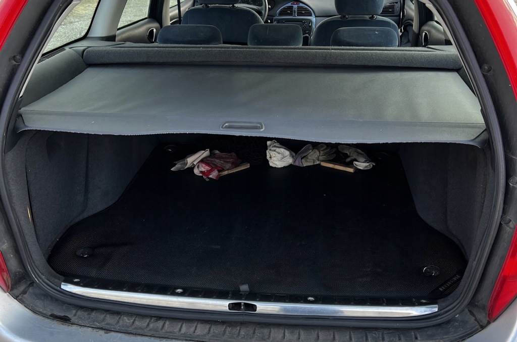 фото №1, Citroen c5 i kombi 01-04 шторка багажника