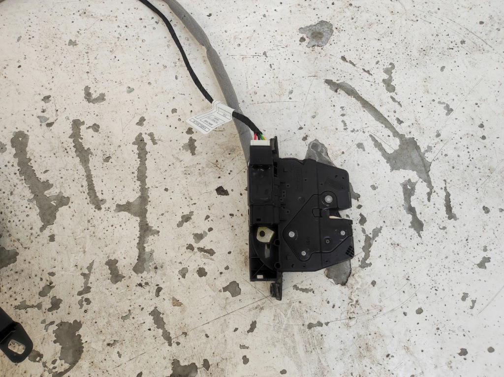 фото №6, Замок доводчик кришки багажника задня bmw iii 3 gt f34