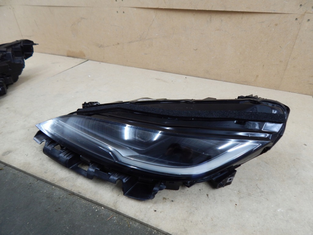 фото №12, Комплект лампа правая i левая перед tesla full led model 3 ii highland оригинал